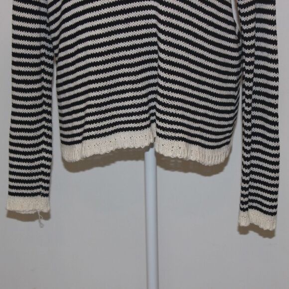 Eileen Fisher Stylish and Cozy Minimalist Striped Black & White Sweater Size XS - Picture 4 of 12